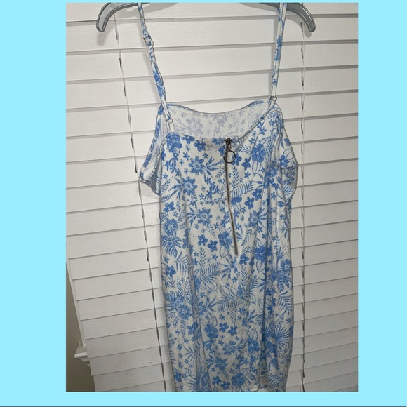 Tropical Pattern Dress - Picture 2 of 4